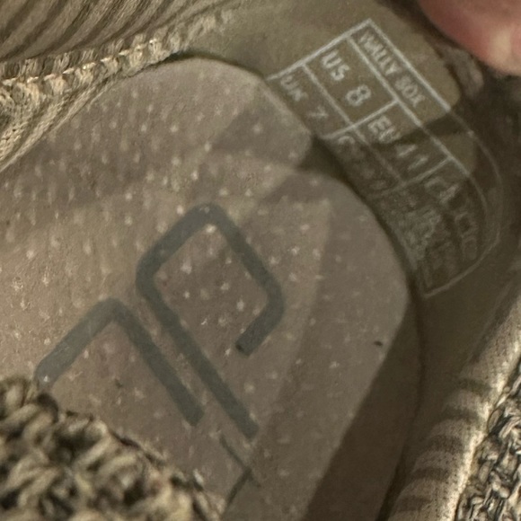 Hey Dude Wally Sox Brown Tan Mens Slip on Loafer Size 8 (Good Condition) - Picture 6 of 6